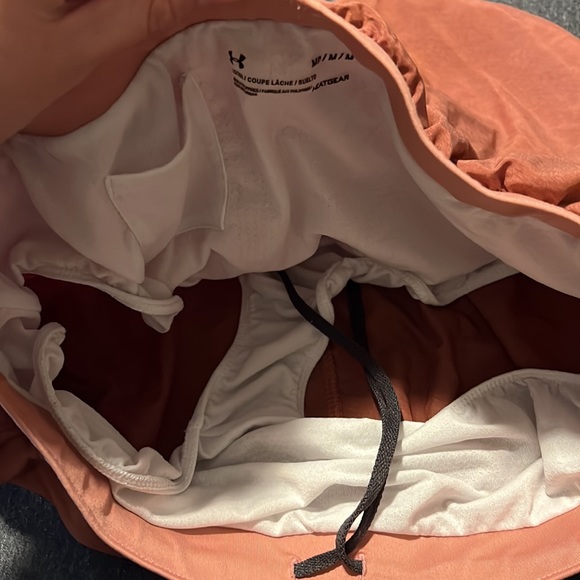 Under Armour pink athletic shorts size medium - Picture 6 of 7